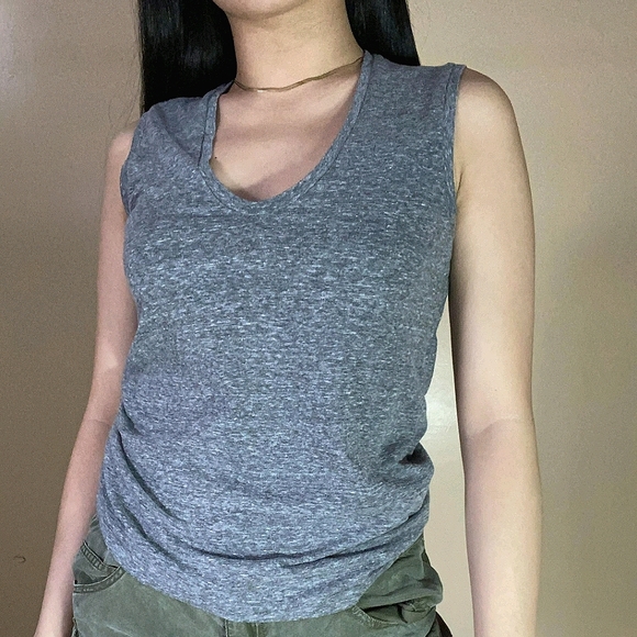 Club Monaco Gray Casual Sleeveless Top - Picture 1 of 1